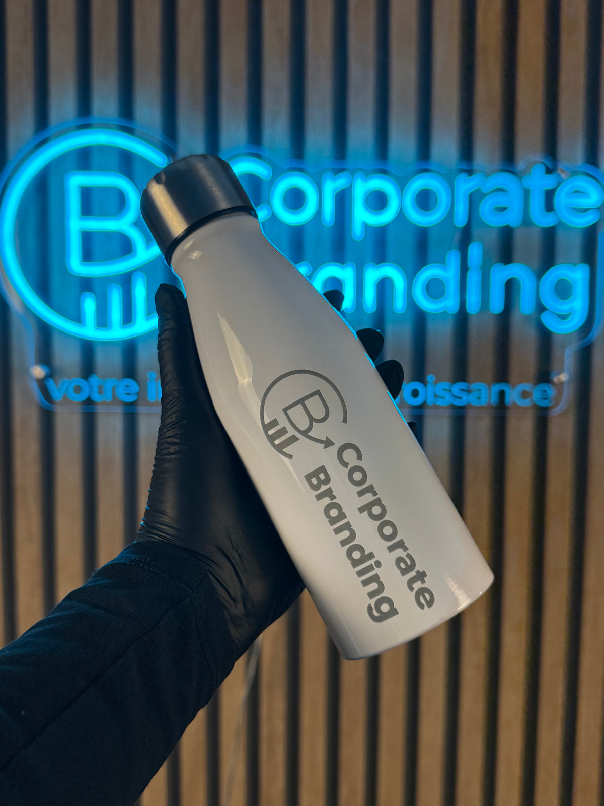 Gourde personnalisée en aluminium 500ml avec bouchon inox - vue 2
