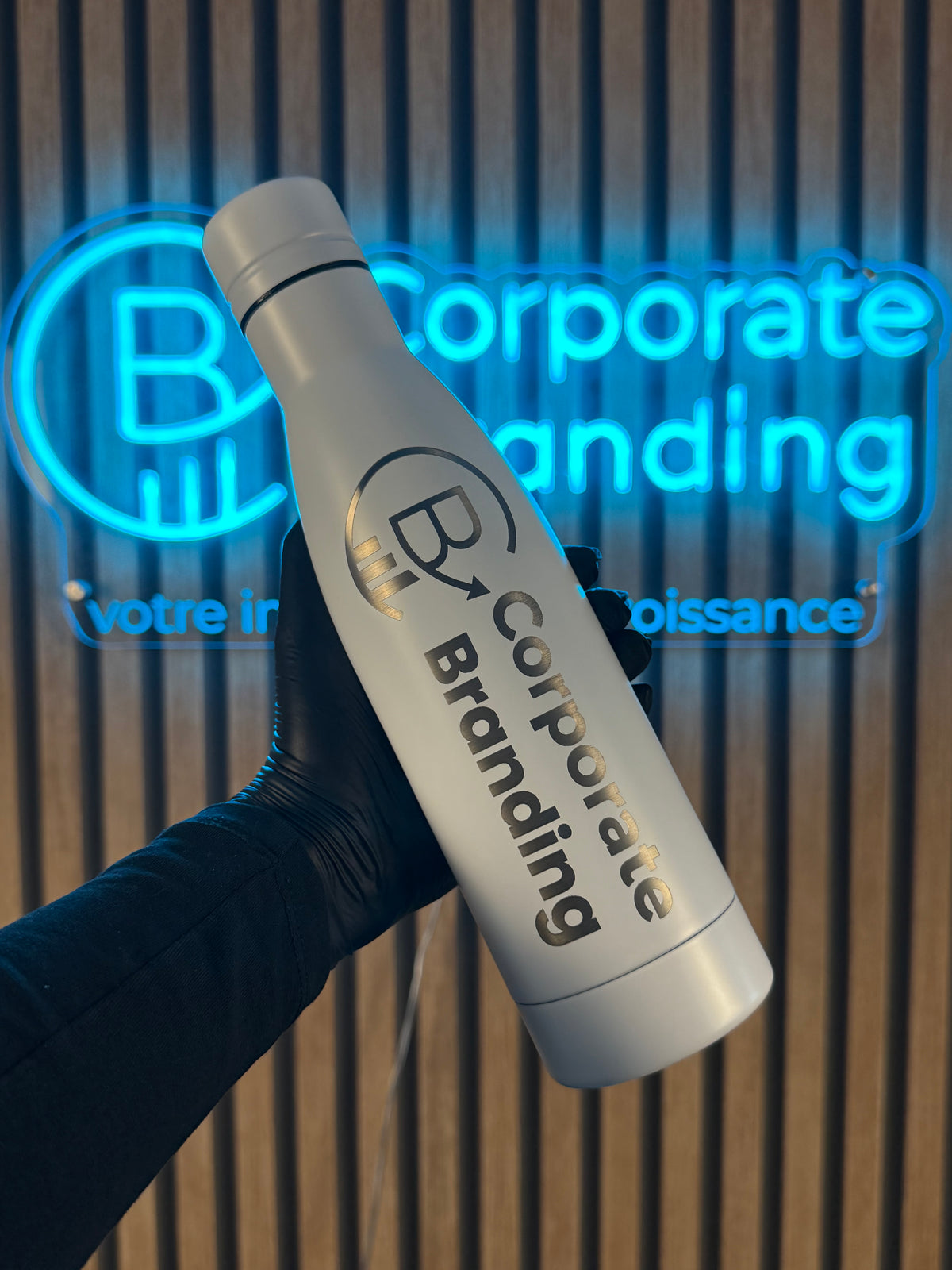Bouteille isotherme Vasa personnalisée 500ml en inox - vue 2